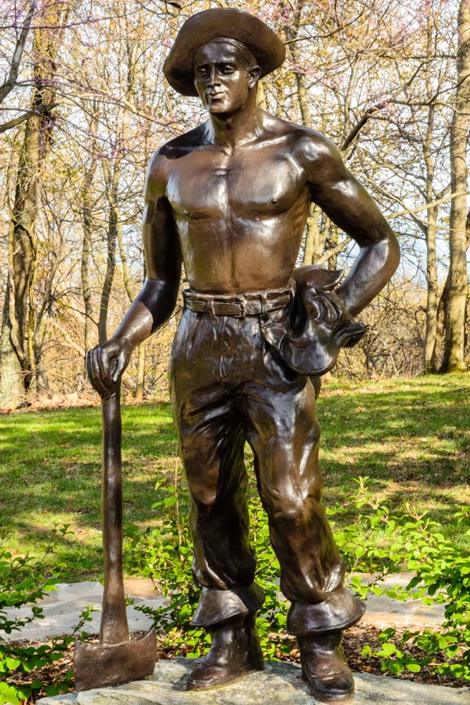 Statue of a CCC volunteer